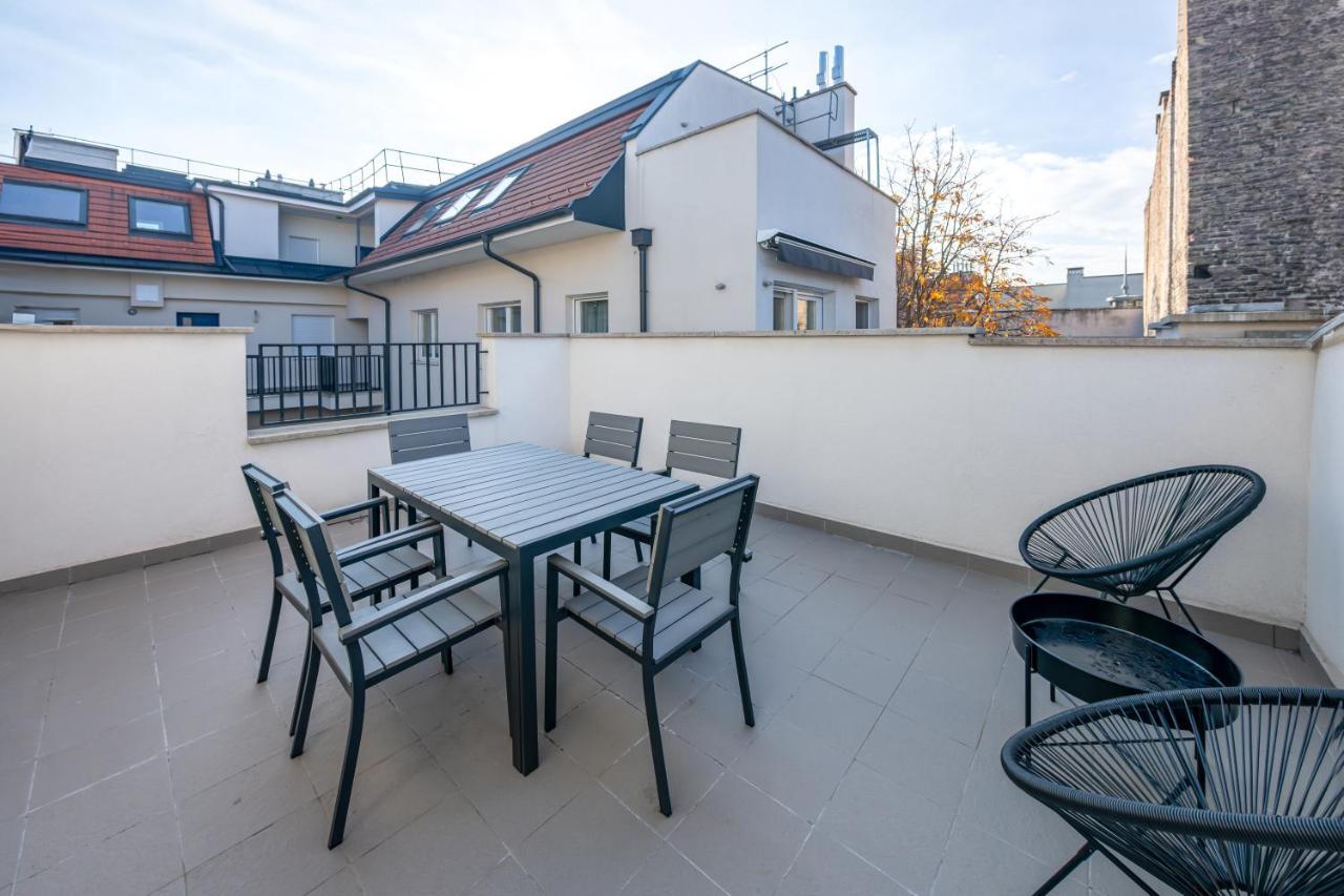 Lovag 12 Terrace Designer Home Boedapest Buitenkant foto